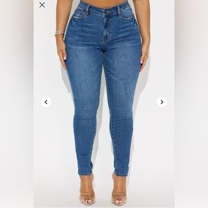 Fashion Nova Tall Top of the Line Stretch Skinny Jeans –Medium Wash–Size 7 – NWT